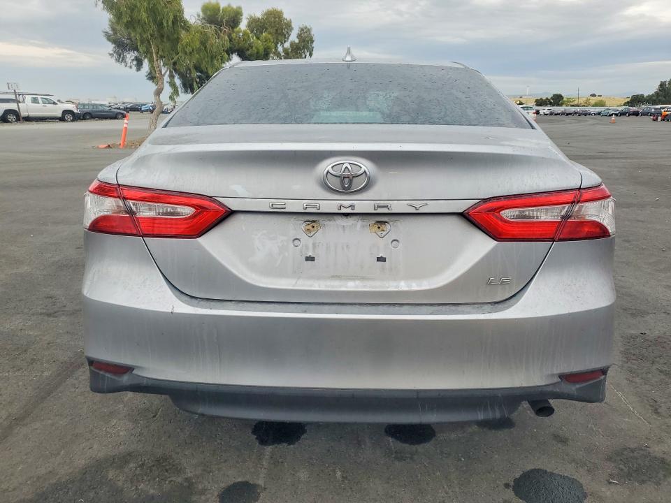 48178526 :رقم المزاد ، 4T1B11HK8KU829973 vin ، 2019 Toyota Camry مزاد بيع
