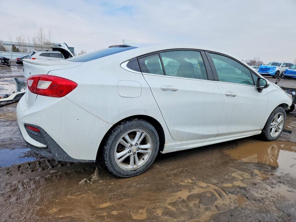 46455856 :رقم المزاد ، 1G1BE5SM1H7193553 vin ، 2017 Chevrolet Cruze مزاد بيع
