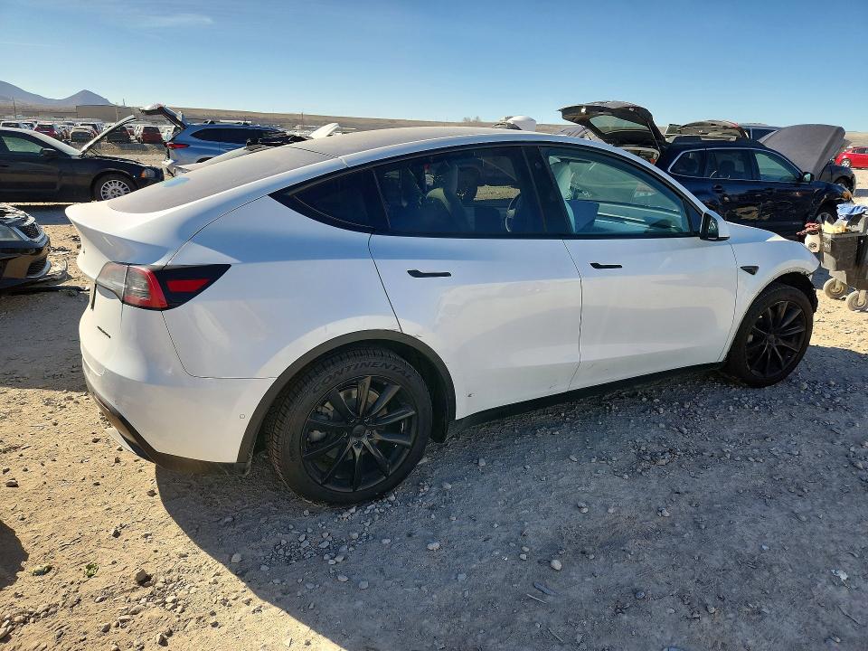 2020 Tesla Model Y მანქანა იყიდება აუქციონზე, vin: 5YJYGDEE5LF059027, აუქციონის ნომერი: 46207016
