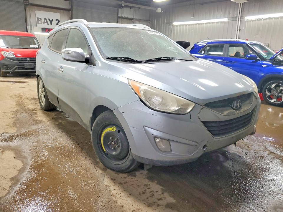2011 Hyundai Tucson მანქანა იყიდება აუქციონზე, vin: KM8JUCAC8BU169239, აუქციონის ნომერი: 46881226