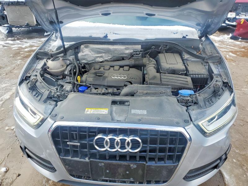 46104796 :رقم المزاد ، WA1EFCFS4FR006994 vin ، 2015 Audi Q3 مزاد بيع