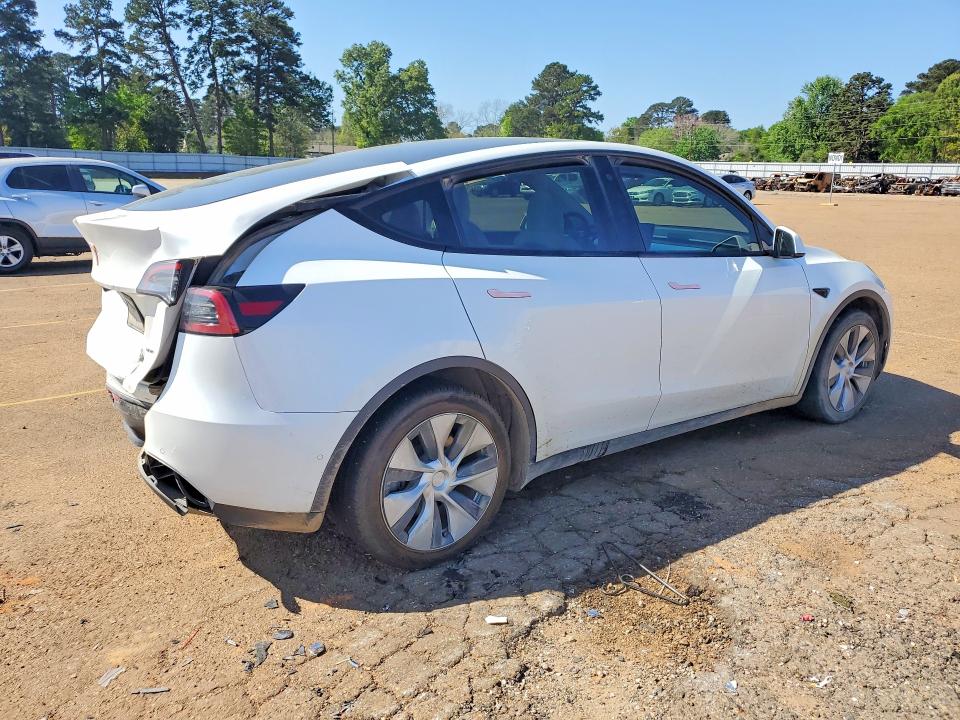 47606526 :رقم المزاد ، 5YJYGDEE9MF305305 vin ، 2021 Tesla Model Y مزاد بيع