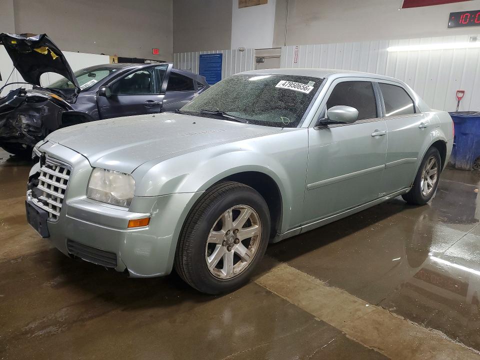 2006 Chrysler 300 მანქანა იყიდება აუქციონზე, vin: 2C3LA43R26H298958, აუქციონის ნომერი: 47950656