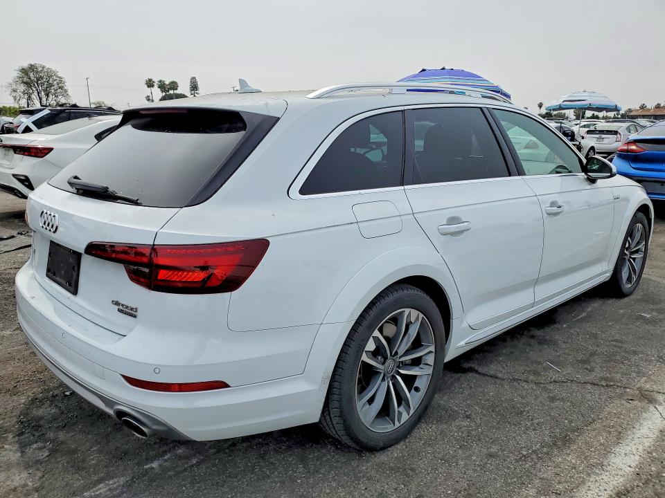 48166956 :رقم المزاد ، WA18NAF43JA095681 vin ، 2018 Audi A4 Allroad مزاد بيع