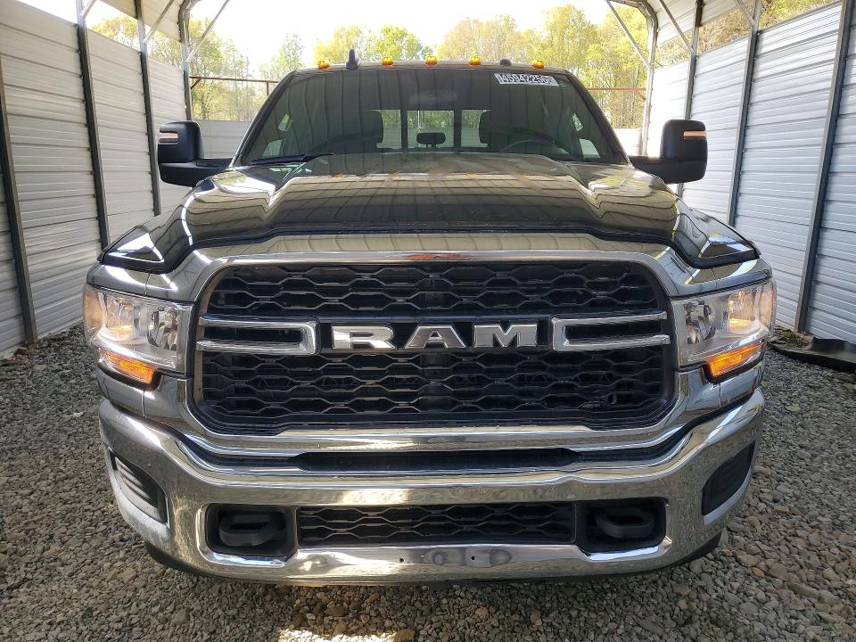 Продажа на аукционе авто 2024 Ram 3500, vin: 3C63RRGL5RG347766, номер лота: 45942256
