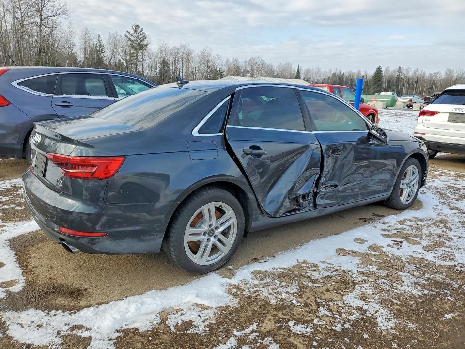 Продажа на аукционе авто 2017 Audi A4, vin: WAUANAF4XHN020127, номер лота: 46372356