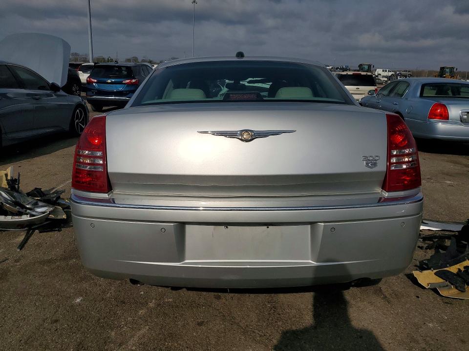 Продажа на аукционе авто 2006 Chrysler 300c, vin: 2C3LA63H76H116027, номер лота: 48133726