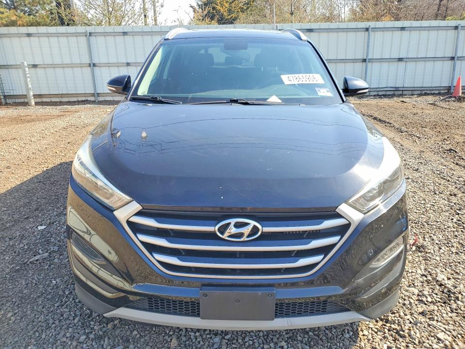 2017 Hyundai Tucson მანქანა იყიდება აუქციონზე, vin: KM8J3CA25HU470215, აუქციონის ნომერი: 47865906