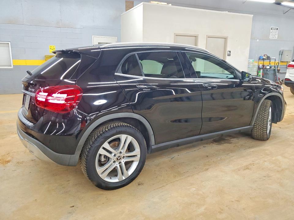 Продажа на аукционе авто 2019 Mercedes-benz Gla, vin: WDCTG4GB9KJ592013, номер лота: 79531515