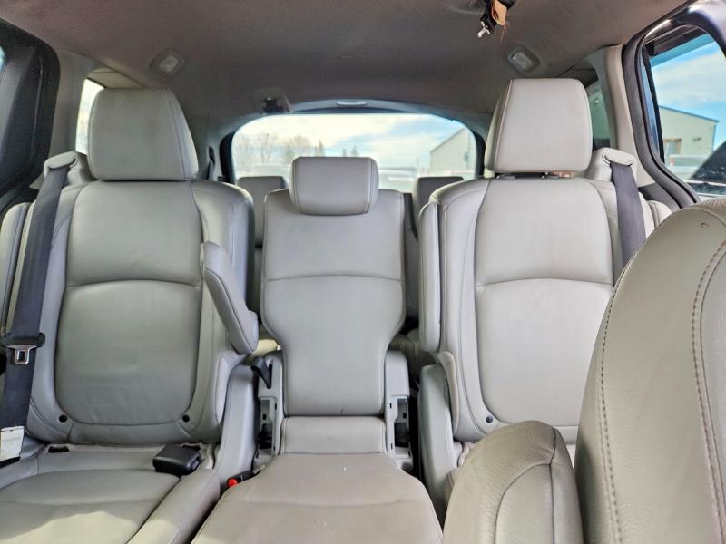79005195 :رقم المزاد ، 5FNRL6H66JB504095 vin ، 2018 Honda Odyssey مزاد بيع