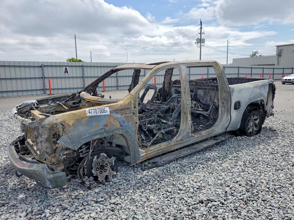 47707006 :رقم المزاد ، 3GTUUDED0NG582998 vin ، 2022 Gmc Sierra مزاد بيع
