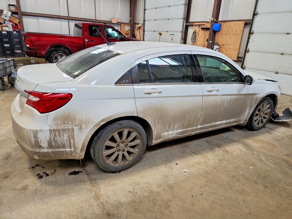 2013 Chrysler 200 მანქანა იყიდება აუქციონზე, vin: 1C3CCBBB2DN500429, აუქციონის ნომერი: 79124535