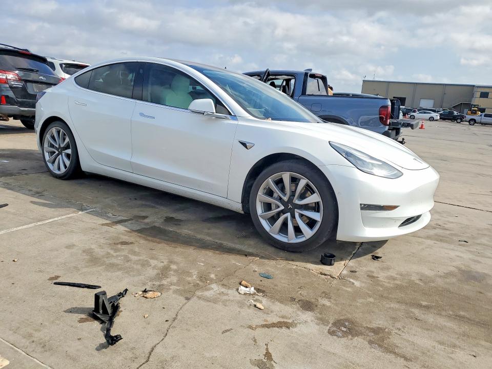 Продажа на аукционе авто 2018 Tesla Model 3, vin: 5YJ3E1EB9JF098155, номер лота: 79953565