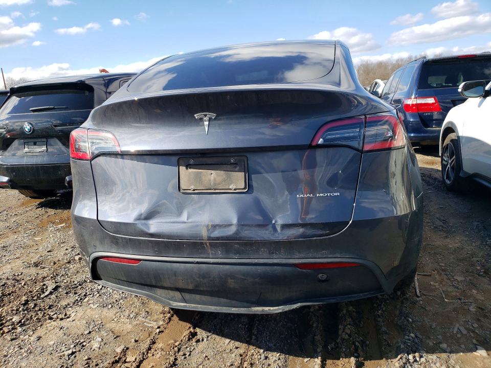 Продажа на аукционе авто 2021 Tesla Model Y, vin: 5YJYGDEE8MF118752, номер лота: 46271996