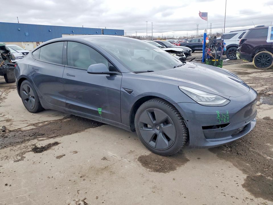 Продажа на аукционе авто 2021 Tesla Model 3, vin: 5YJ3E1EB4MF847898, номер лота: 79987815