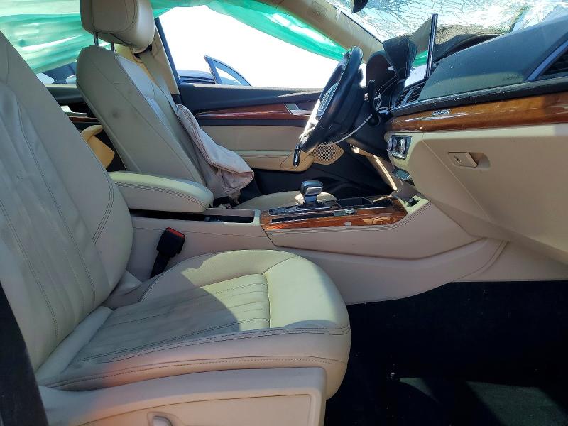 45821916 :رقم المزاد ، WA1EAAFY9P2100273 vin ، 2023 Audi Q5 مزاد بيع
