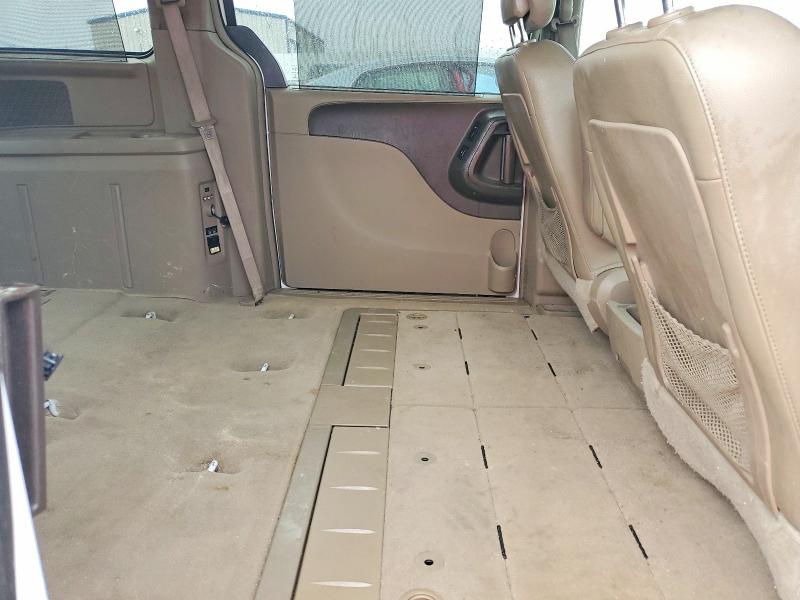 2015 Chrysler Town & Country მანქანა იყიდება აუქციონზე, vin: 2C4RC1CG9FR743431, აუქციონის ნომერი: 75407125