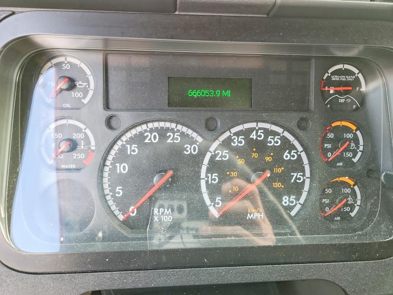 Продаж на аукціоні авто 2018 Freightliner Cascadia 125, vin: 1FUJGLDR7JLJL4720, номер лоту: 79421775