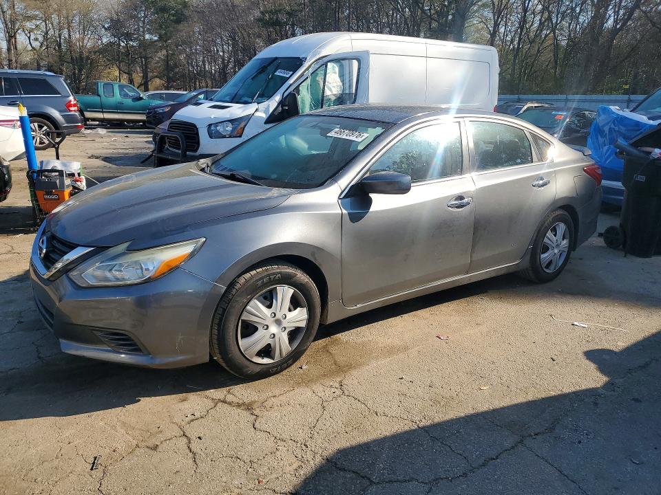 46670976 :رقم المزاد ، 1N4AL3AP9JC143995 vin ، 2018 Nissan Altima مزاد بيع