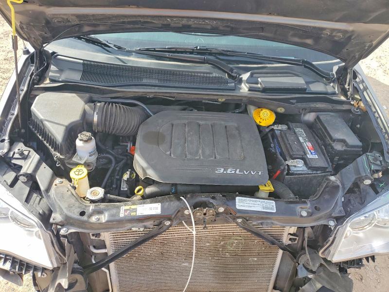 45800796 :رقم المزاد ، 2C4RC1BG2FR505678 vin ، 2015 Chrysler Town & Country مزاد بيع