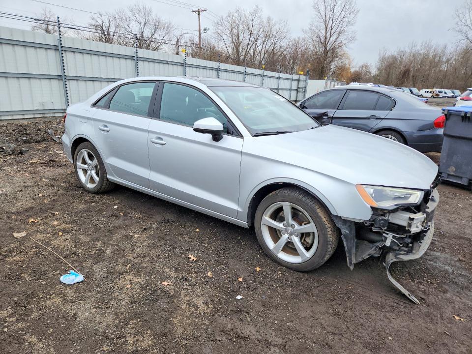 Продажа на аукционе авто 2015 Audi A3, vin: WAUBFGFF3F1011845, номер лота: 41734576
