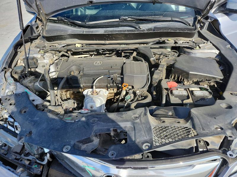 42045726 :رقم المزاد ، 19UUB1F51FA013994 vin ، 2015 Acura Tlx مزاد بيع