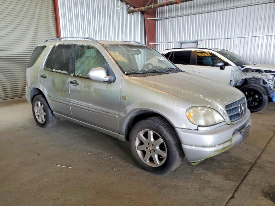 1999 Mercedes-benz Ml მანქანა იყიდება აუქციონზე, vin: 4JGAB72E6XA091954, აუქციონის ნომერი: 46965926