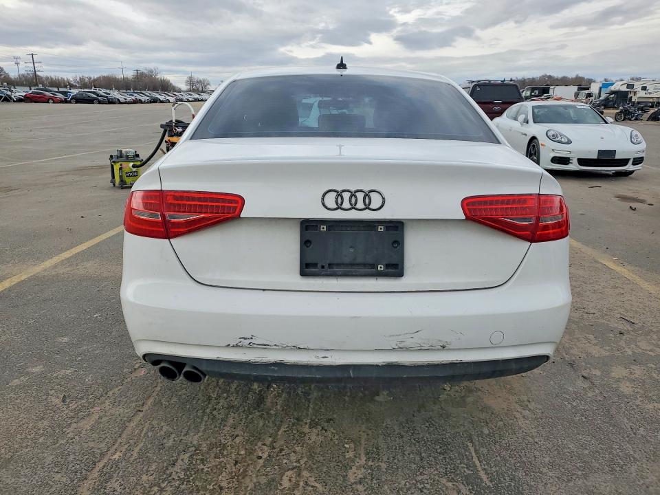 79938305 :رقم المزاد ، WAUAFAFL1DN010665 vin ، 2013 Audi A4 مزاد بيع