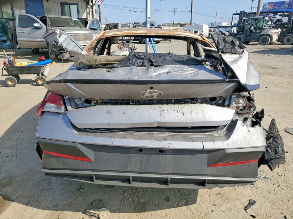 Продажа на аукционе авто 2025 Hyundai Elantra, vin: KMHLM4DGXSU911296, номер лота: 47471176