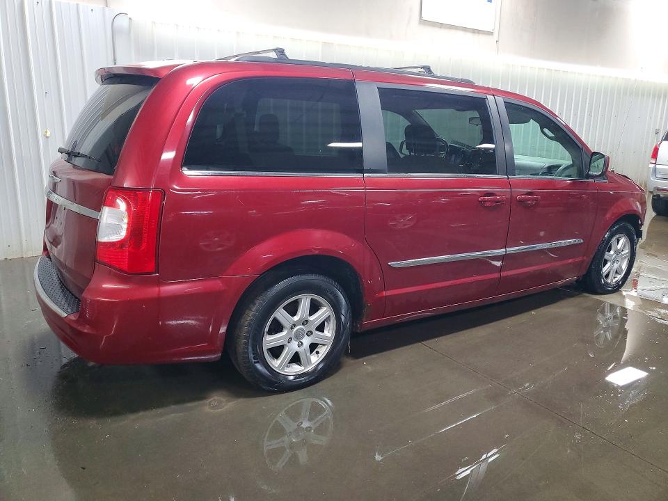 46201806 :رقم المزاد ، 2A4RR5DG8BR605016 vin ، 2011 Chrysler Town & Country مزاد بيع