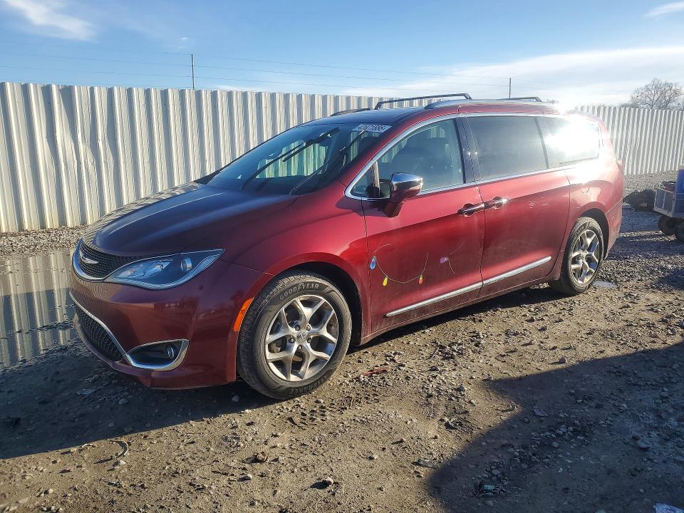 Продажа на аукционе авто 2018 Chrysler Pacifica, vin: 2C4RC1GG8JR141266, номер лота: 42071886