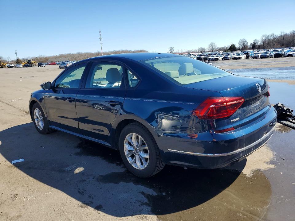 2018 Volkswagen Passat მანქანა იყიდება აუქციონზე, vin: 1VWAA7A37JC016616, აუქციონის ნომერი: 79873175