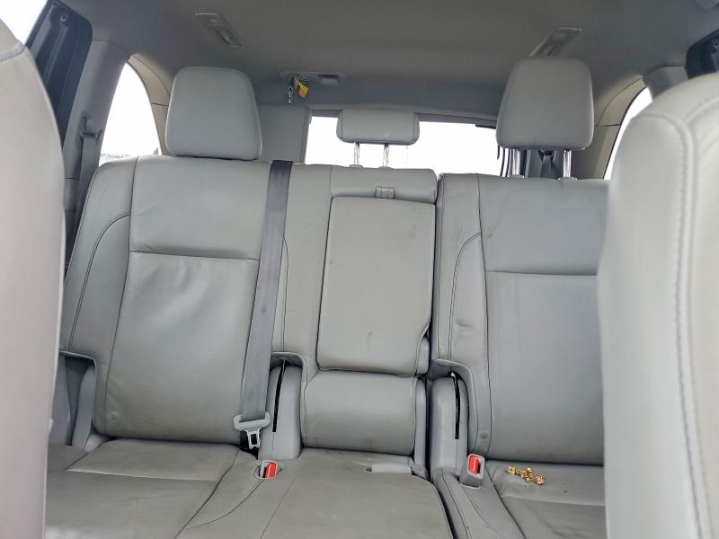 79770615 :رقم المزاد ، 5TDKKRFH3FS115797 vin ، 2015 Toyota Highlander مزاد بيع