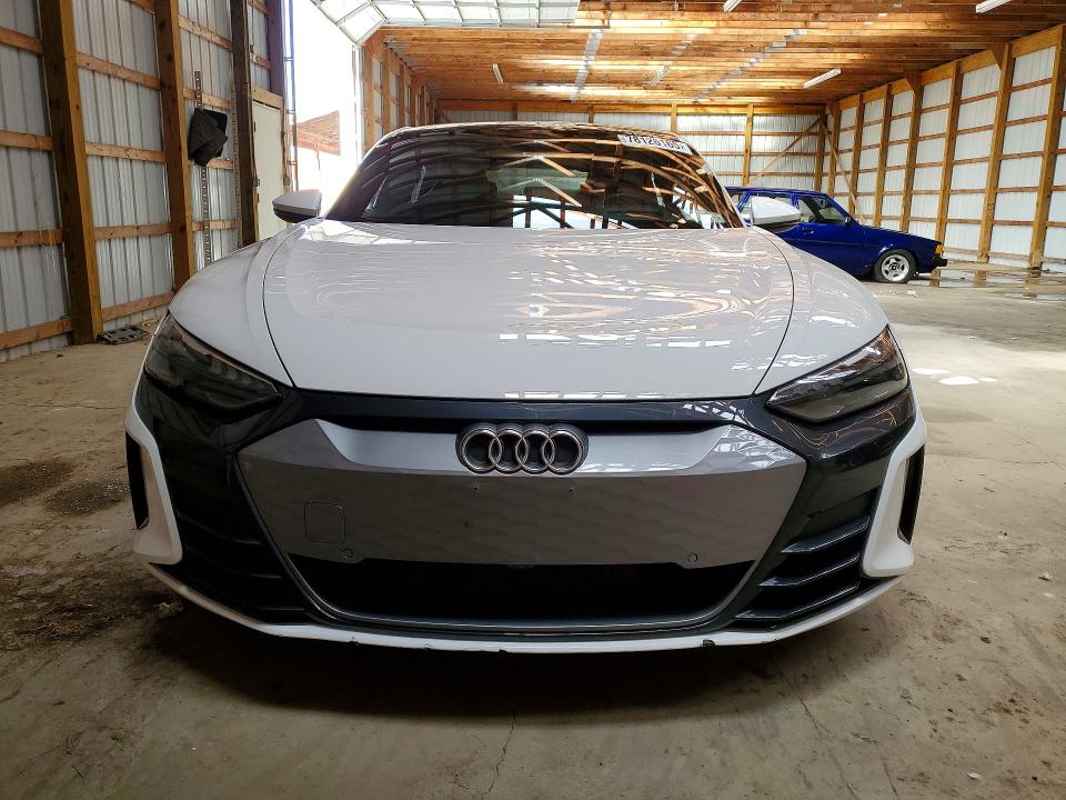 2022 Audi E-tron Gt მანქანა იყიდება აუქციონზე, vin: WAUDJBFW9N7003898, აუქციონის ნომერი: 78126165
