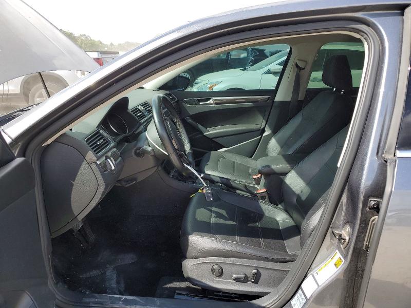 48265226 :رقم المزاد ، 1VWBA7A34JC007294 vin ، 2018 Volkswagen Passat مزاد بيع