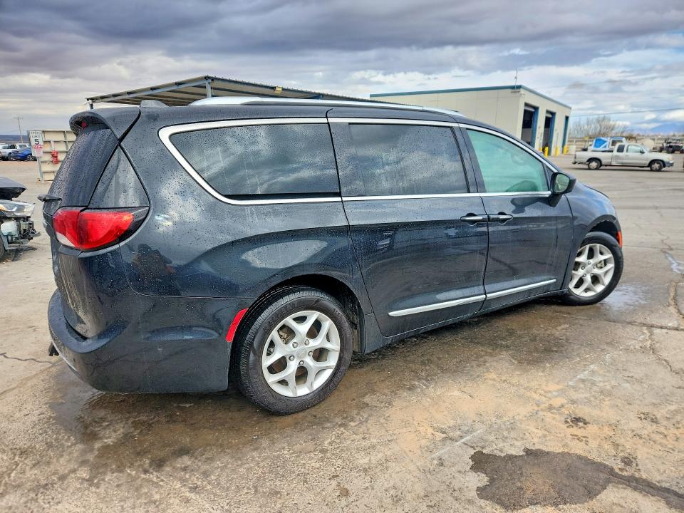 Продаж на аукціоні авто 2017 Chrysler Pacifica, vin: 2C4RC1EGXHR833218, номер лоту: 45580716