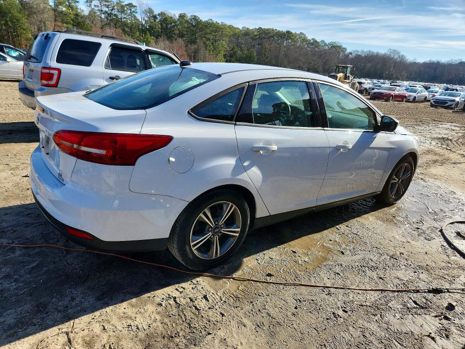 48712086 :رقم المزاد ، 1FADP3FE8JL282167 vin ، 2018 Ford Focus مزاد بيع