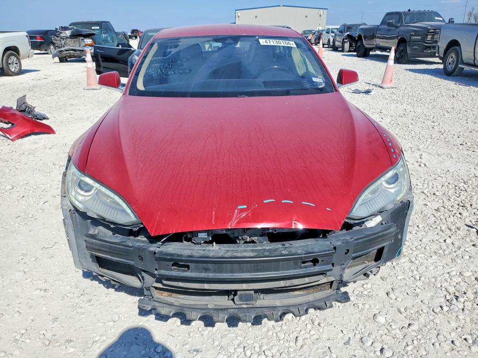 47130166 :رقم المزاد ، 5YJSA1E1XGF120395 vin ، 2016 Tesla Model S مزاد بيع