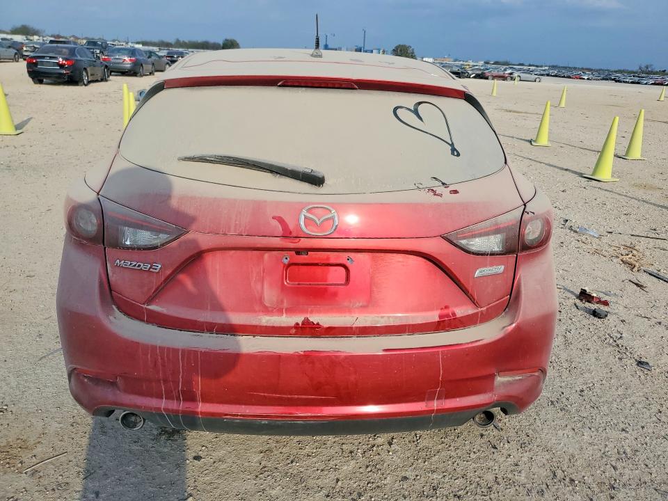 Продажа на аукционе авто 2018 Mazda 3, vin: 3MZBN1L39JM209500, номер лота: 42062686