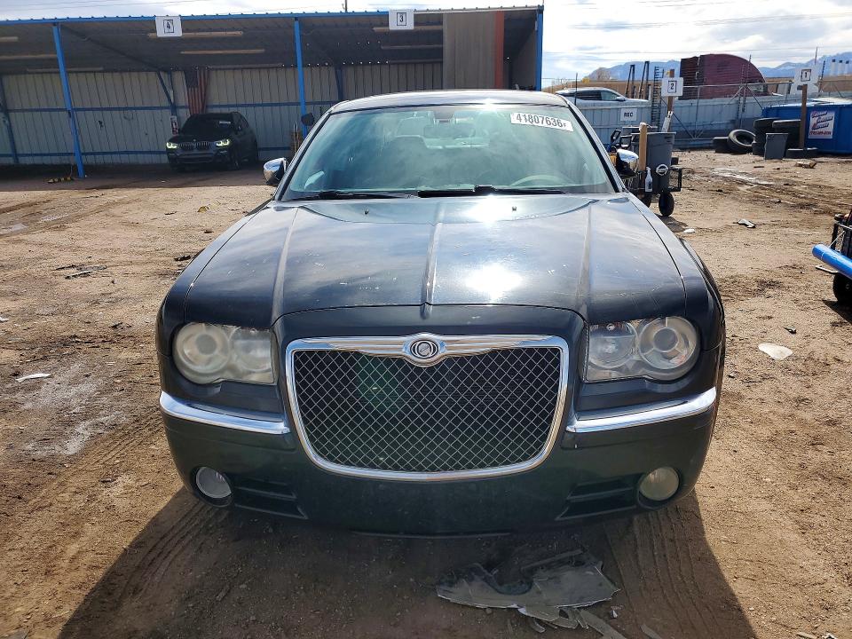41807636 :رقم المزاد ، 2C3CA3CV1AH137579 vin ، 2010 Chrysler 300 مزاد بيع