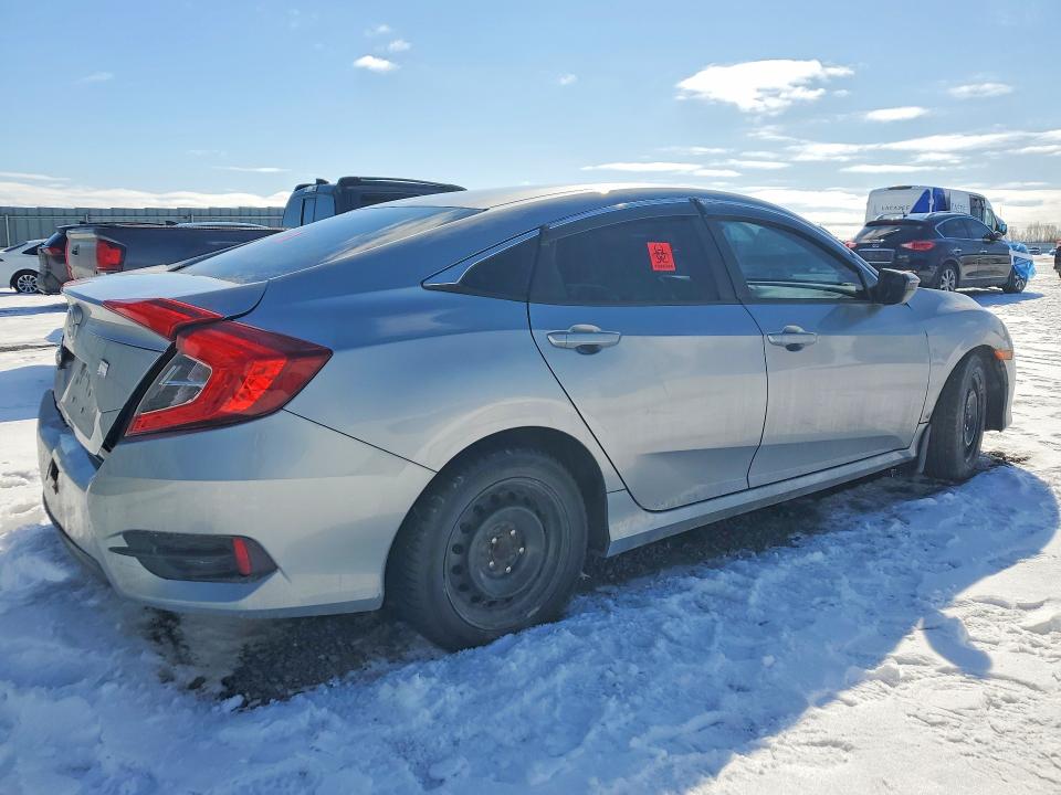 47015336 :رقم المزاد ، 2HGFC2F5XJH007228 vin ، 2018 Honda Civic مزاد بيع