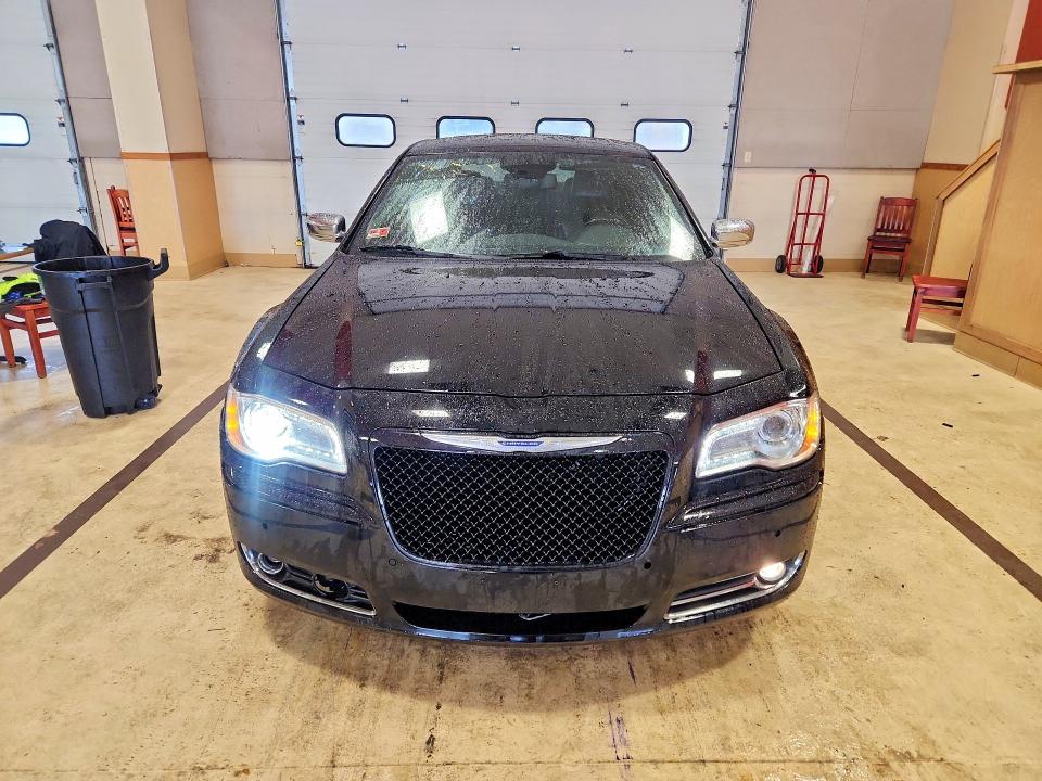 Продажа на аукционе авто 2012 Chrysler 300, vin: 2C3CCAHG2CH185037, номер лота: 46141976