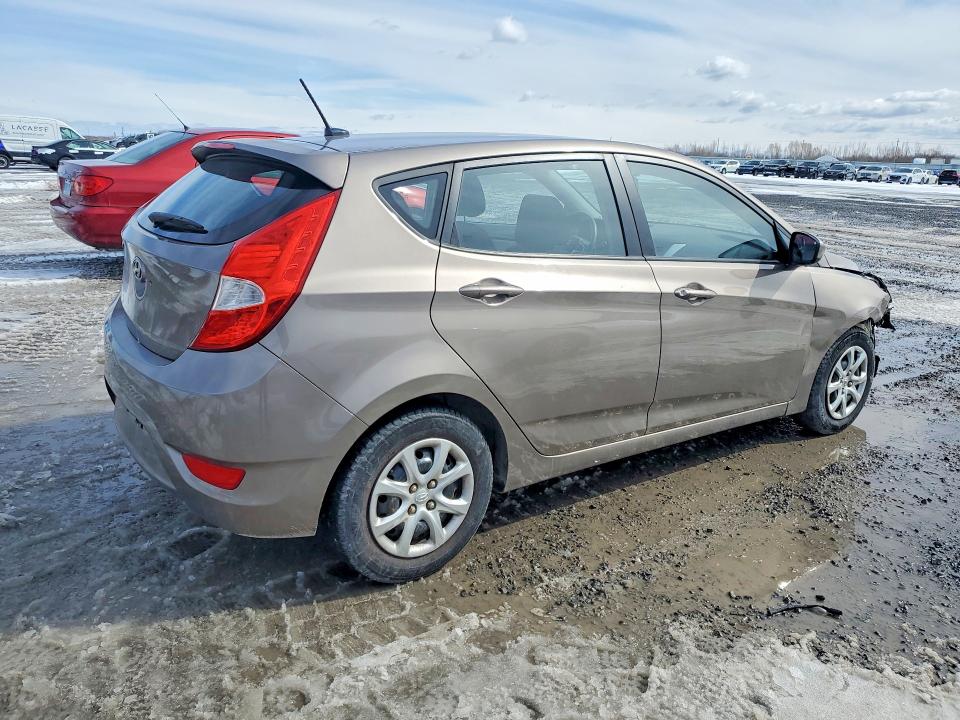 47197966 :رقم المزاد ، KMHCT5AE7DU123042 vin ، 2013 Hyundai Accent مزاد بيع
