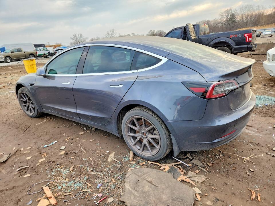 47053826 :رقم المزاد ، 5YJ3E1EA9LF658041 vin ، 2020 Tesla Model 3 مزاد بيع