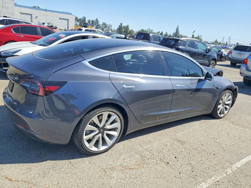 Продажа на аукционе авто 2018 Tesla Model 3, vin: 5YJ3E1EB7JF087039, номер лота: 79920465