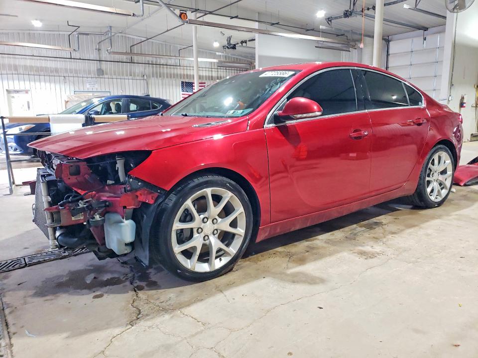 47725586 :رقم المزاد ، 2G4GT5GX8F9289824 vin ، 2015 Buick Regal مزاد بيع