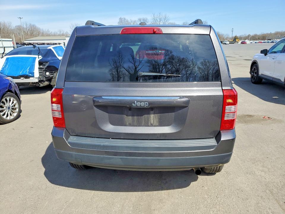 46548916 :رقم المزاد ، 1C4NJPBB0HD131136 vin ، 2017 Jeep Patriot مزاد بيع
