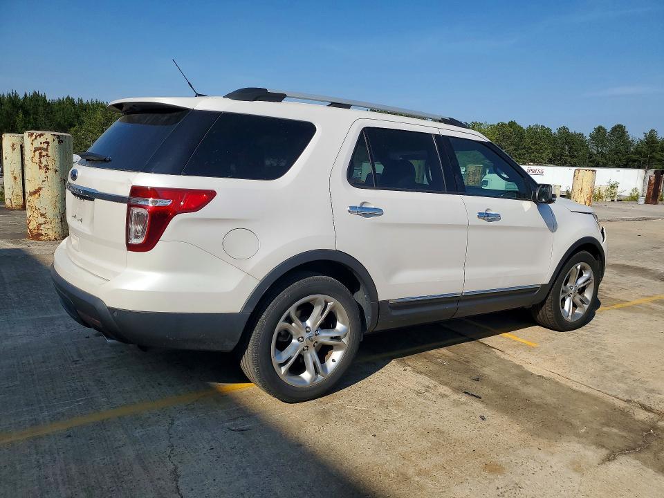 47797046 :رقم المزاد ، 1FMHK7F8XBGA18627 vin ، 2011 Ford Explorer مزاد بيع