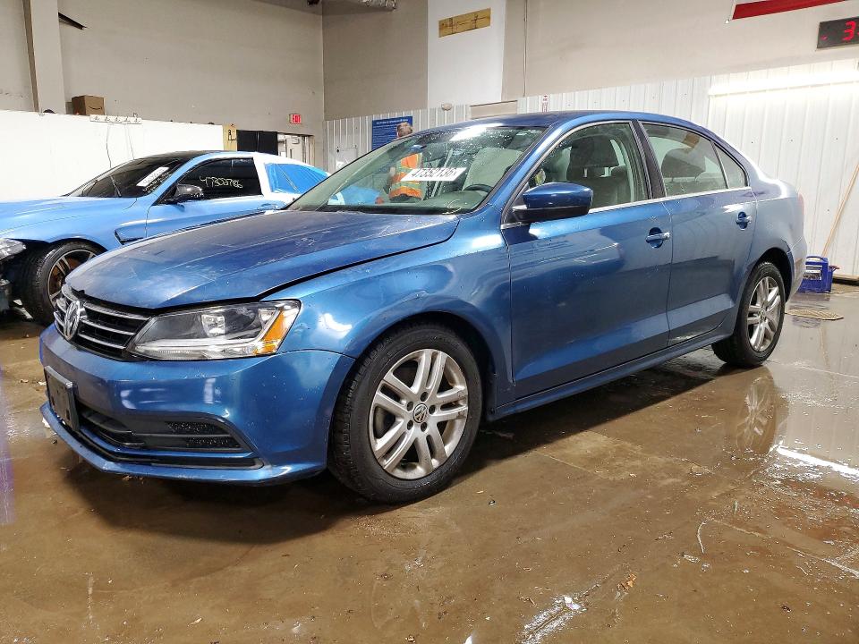 47352136 :رقم المزاد ، 3VW2B7AJ2HM213184 vin ، 2017 Volkswagen Jetta مزاد بيع