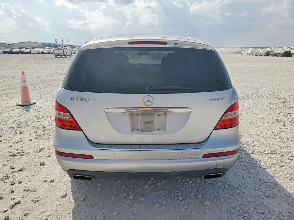 2011 Mercedes-benz R მანქანა იყიდება აუქციონზე, vin: 4JGCB6FE6BA117992, აუქციონის ნომერი: 41611706
